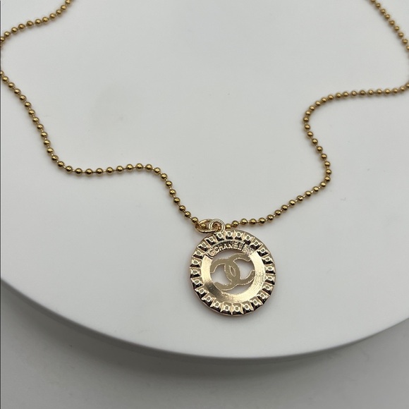 113. Designer Gold and‎ Red Pendant Necklace - Picture 3 of 3